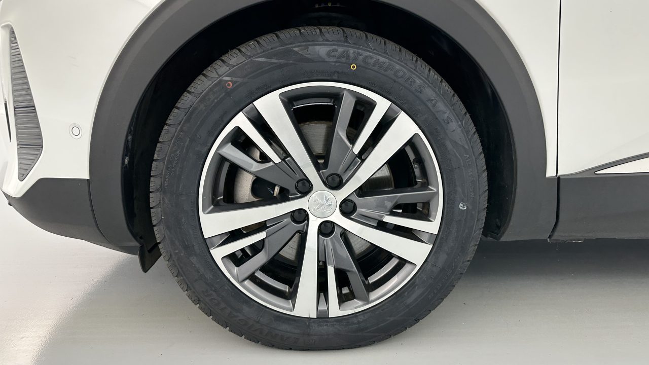 Peugeot 3008 II 1.6 Hybrid 225ch Allure Pack e-EAT8