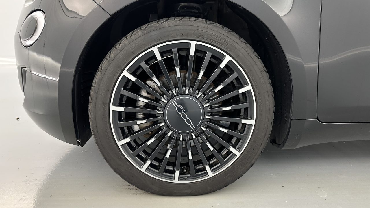 Fiat 500e 87kW Icône 118ch