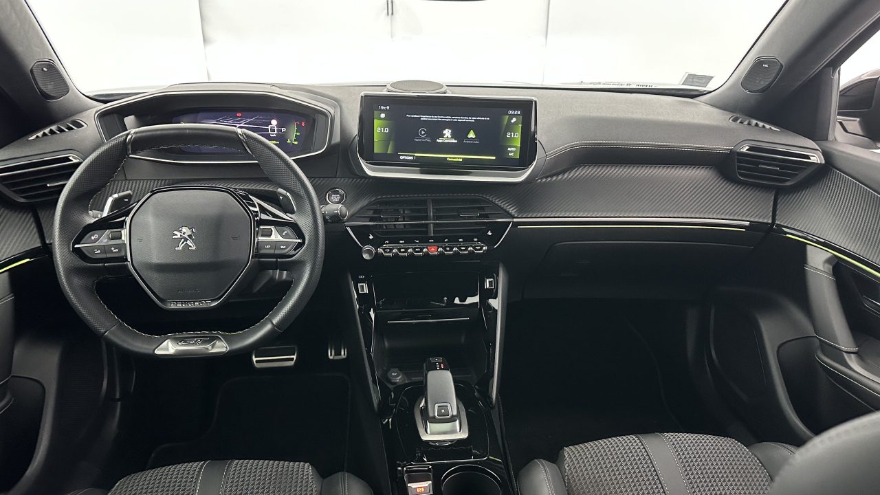 Peugeot 2008 II 1.2 PureTech 130ch GT EAT8