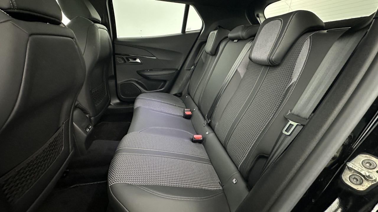 Peugeot 2008 II 1.2 PureTech 130ch GT EAT8
