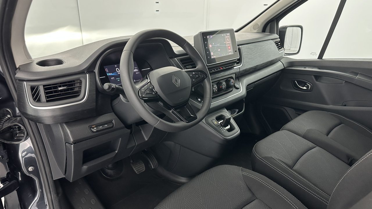 Renault Trucks TRAFIC COMBI L2H1 2.0 Blue dCi 150ch RED Edition BVA9