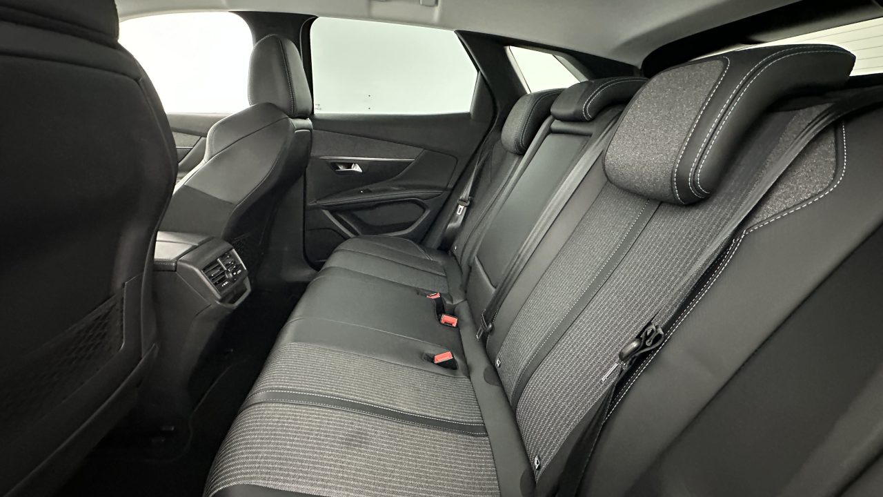 Peugeot 3008 III 1.5 BlueHDi 130ch Allure Pack EAT8