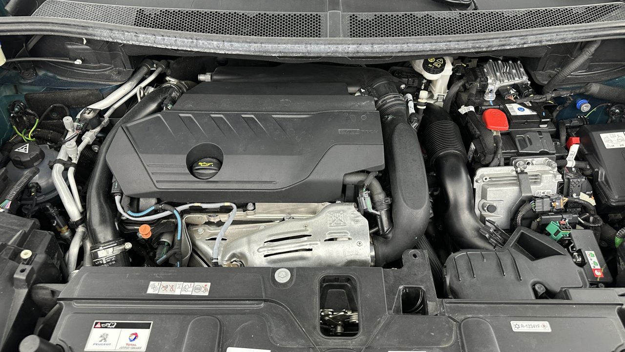 Peugeot 3008 II 1.6 Hybrid 225ch Allure Pack e-EAT8