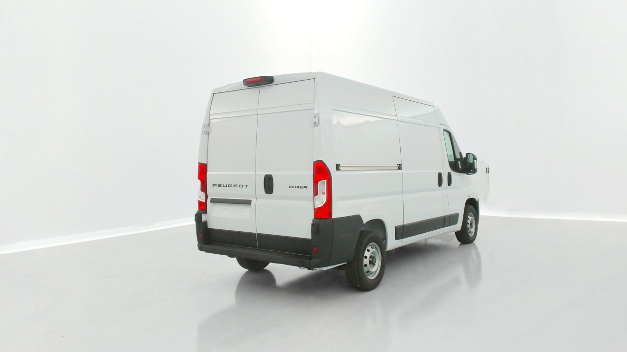Peugeot BOXER L2H2 3.3 2.2 BlueHDi 140ch