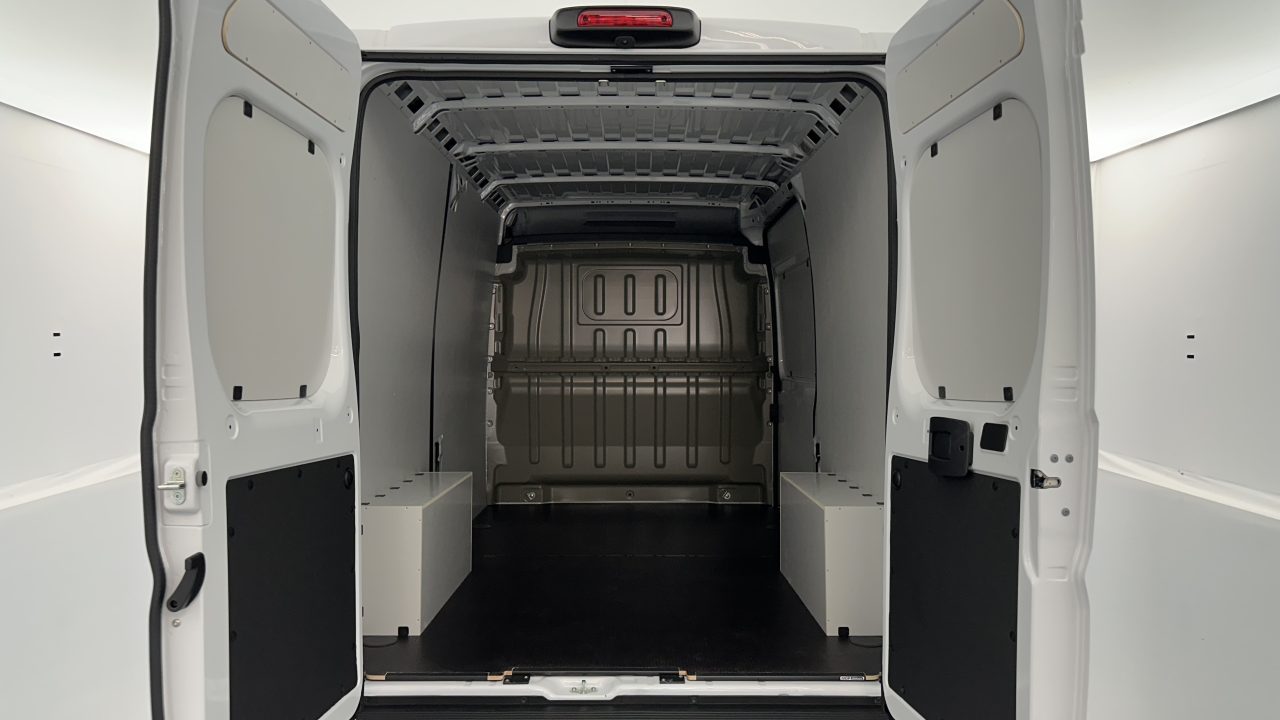 Peugeot BOXER L2H2 3.3 2.2 BlueHDi 140ch