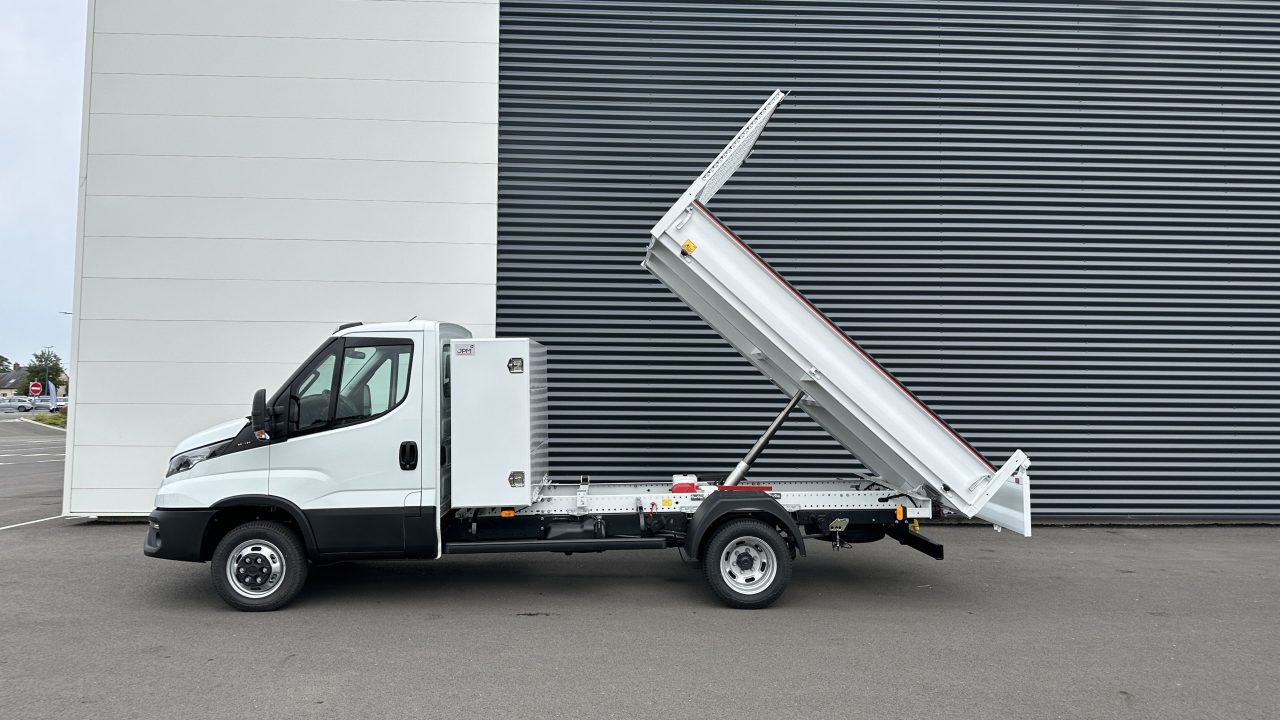 Iveco DAILY 35C16H 3.0 160ch 3750 QUAD-TOR Benne + Coffre
