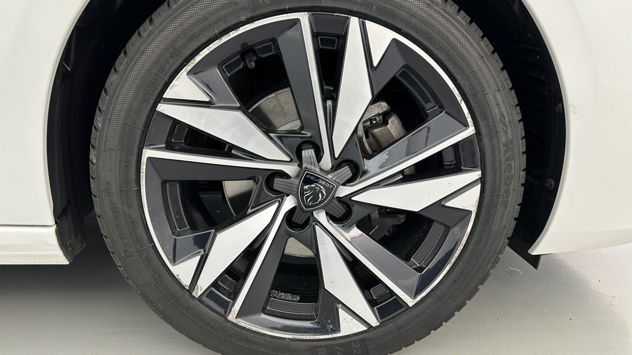 Peugeot 308 III 1.2 Puretech 130ch Allure Pack EAT8