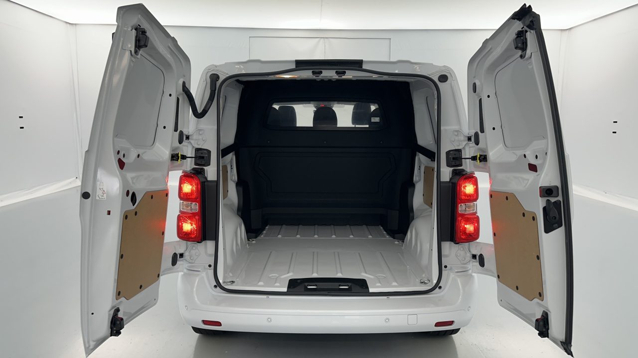 Fiat SCUDO CA M 2.0 BlueHDi 180ch Pack Premium Connect EAT8