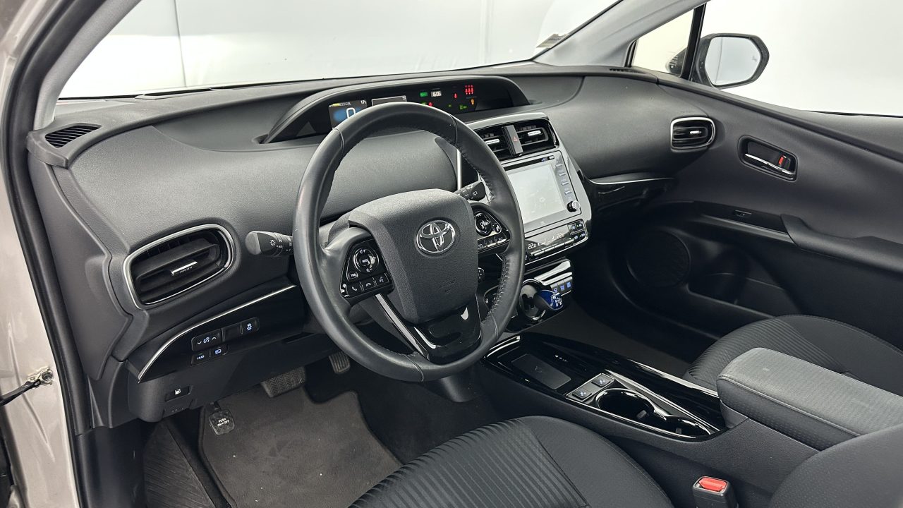 Toyota PRIUS IV 122h Dynamic Pack Premium