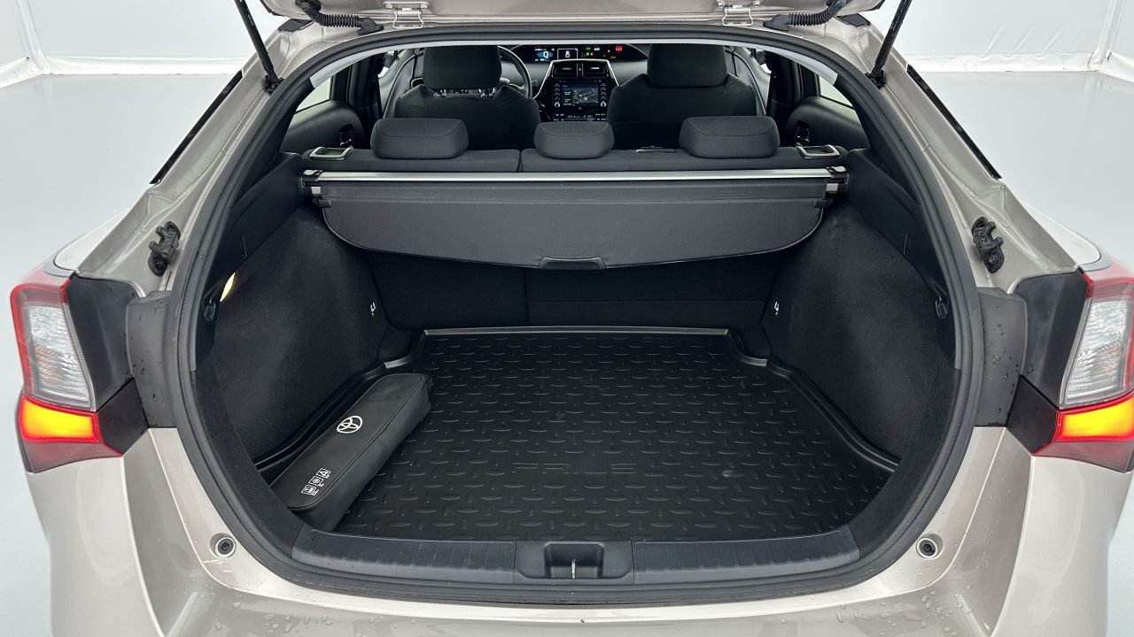 Toyota PRIUS IV 122h Dynamic Pack Premium