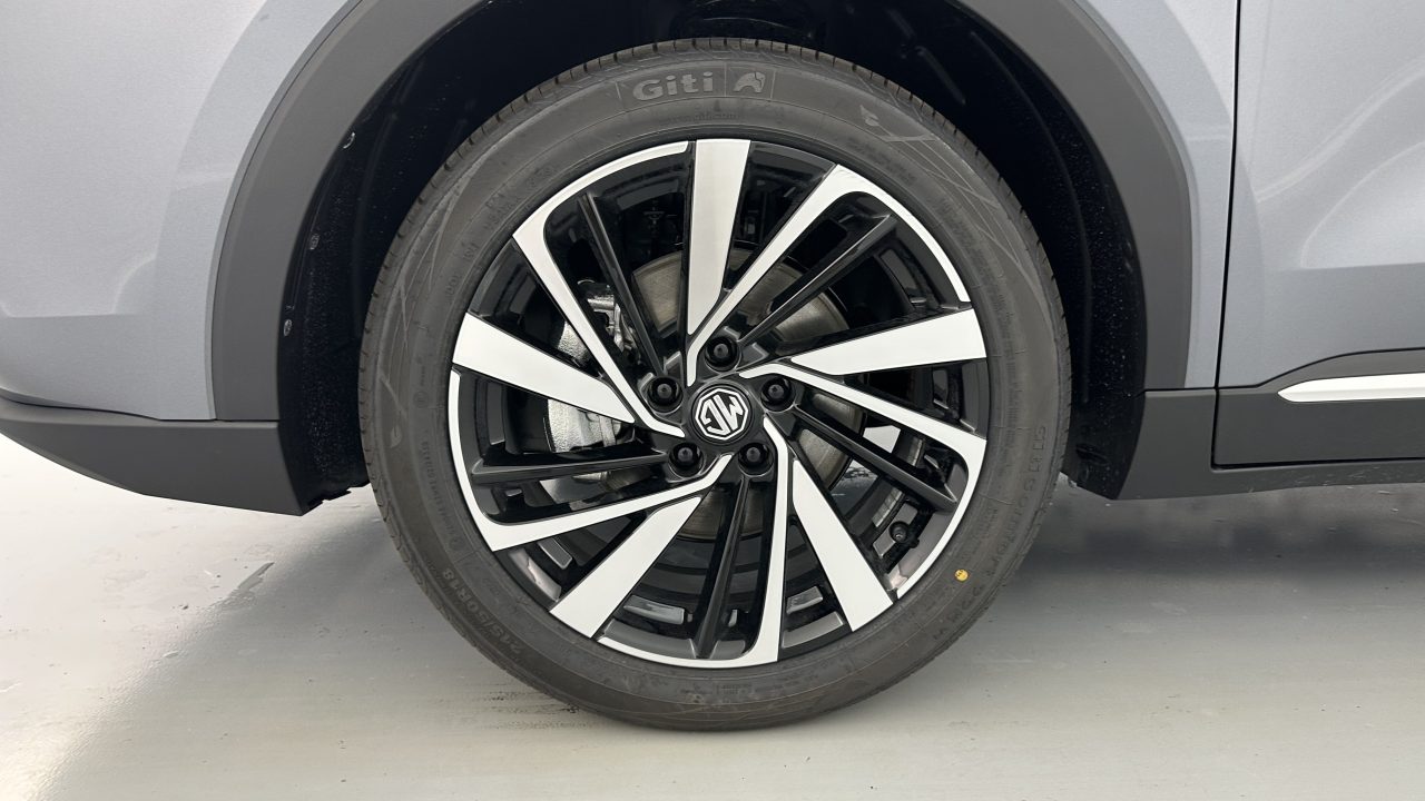 MG ZS 1.5 L Hybrid+ 197ch Luxury