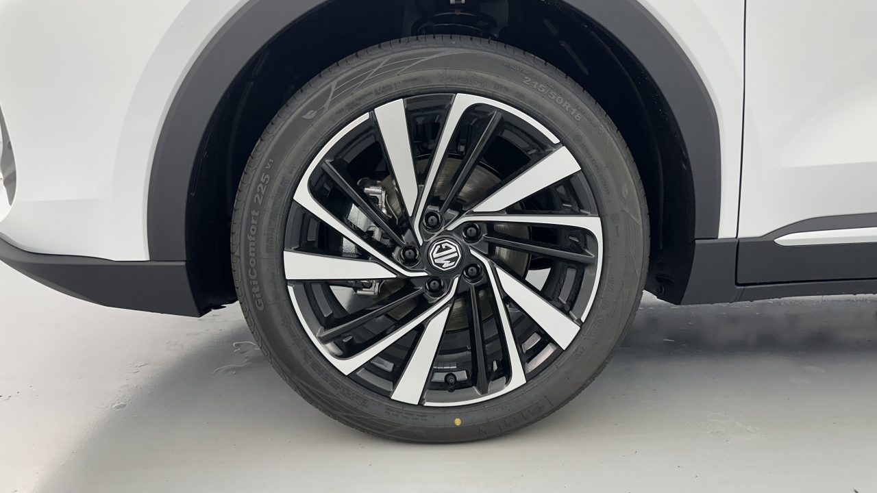 MG ZS 1.5 L Hybrid+ 197ch Luxury