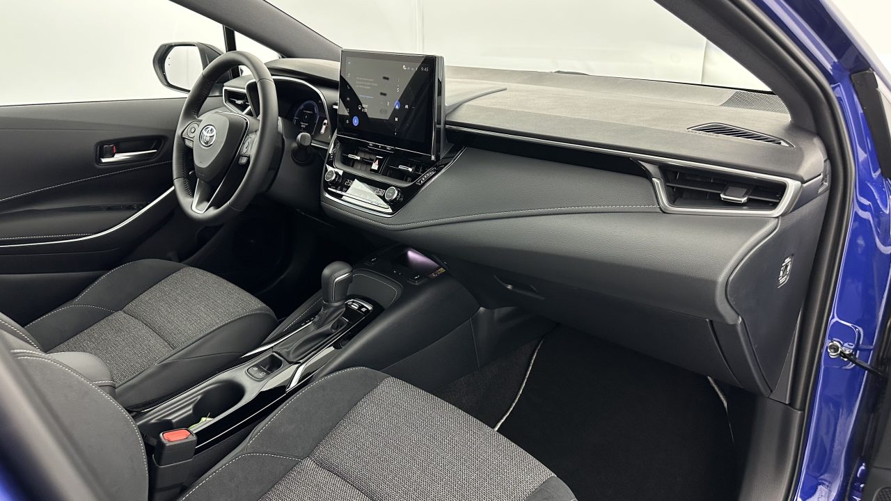 Toyota COROLLA TOURING SPORT 1.8 Hybride 140ch Design