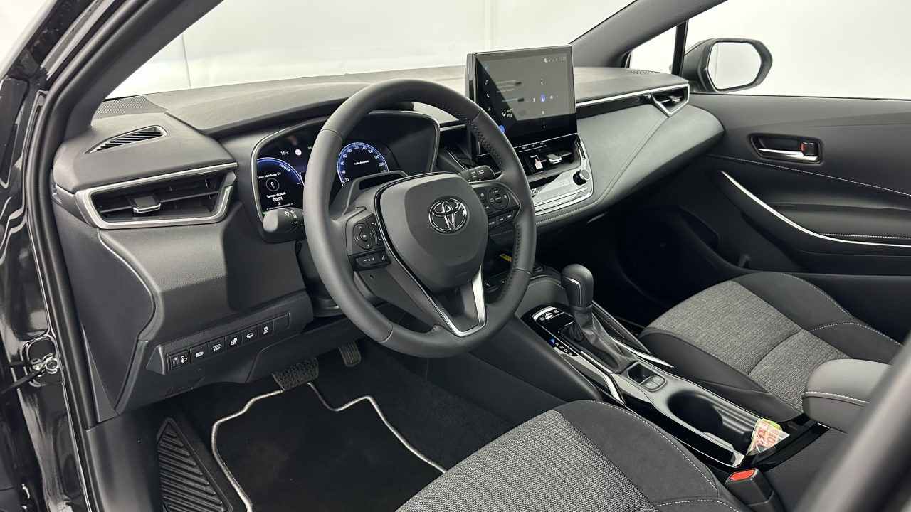 Toyota COROLLA TOURING SPORT 1.8 Hybride 140ch Design