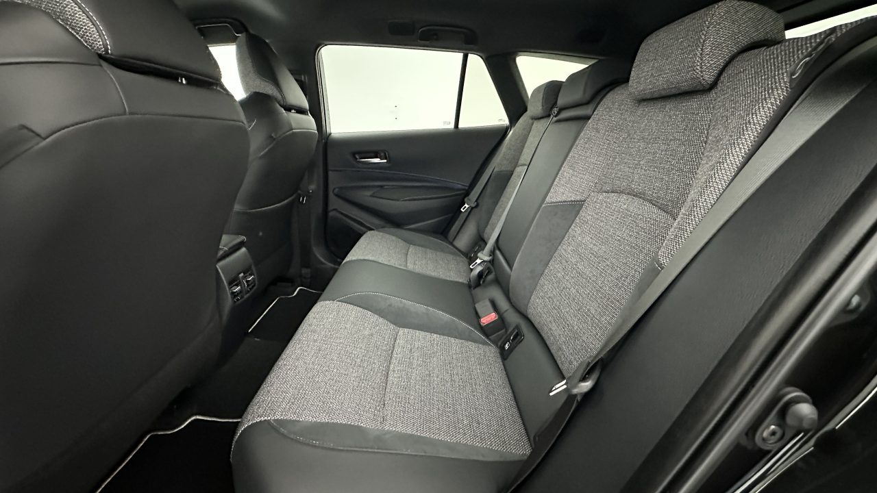 Toyota COROLLA TOURING SPORT 1.8 Hybride 140ch Design