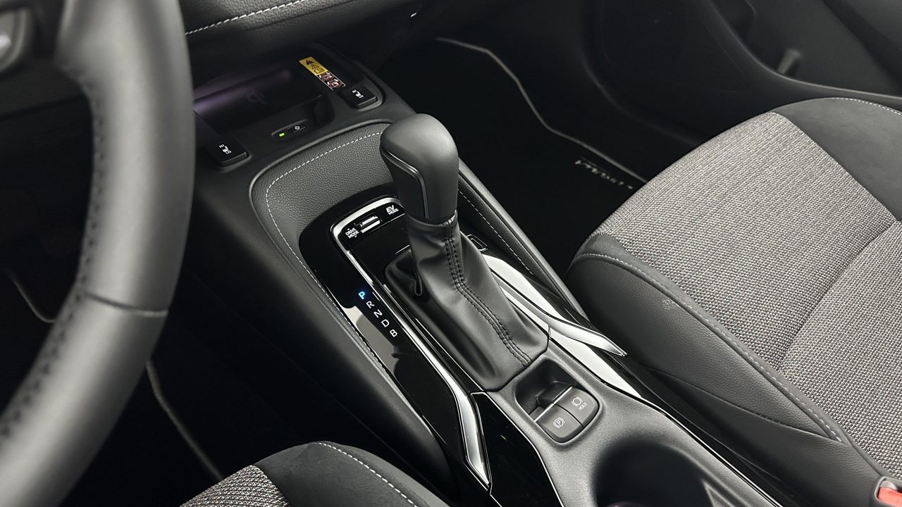 Toyota COROLLA TOURING SPORT 1.8 Hybride 140ch Design