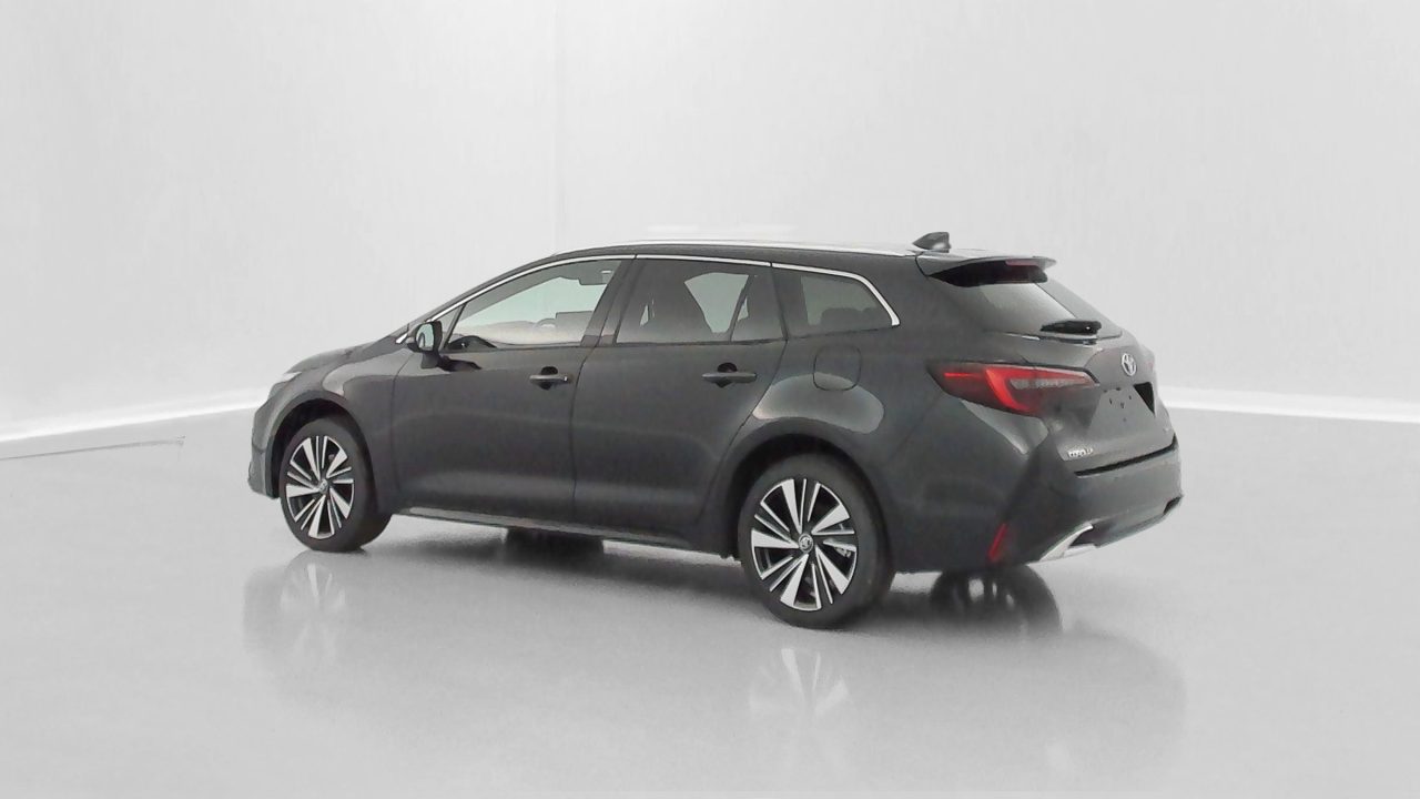 Toyota COROLLA TOURING SPORT 1.8 Hybride 140ch Design