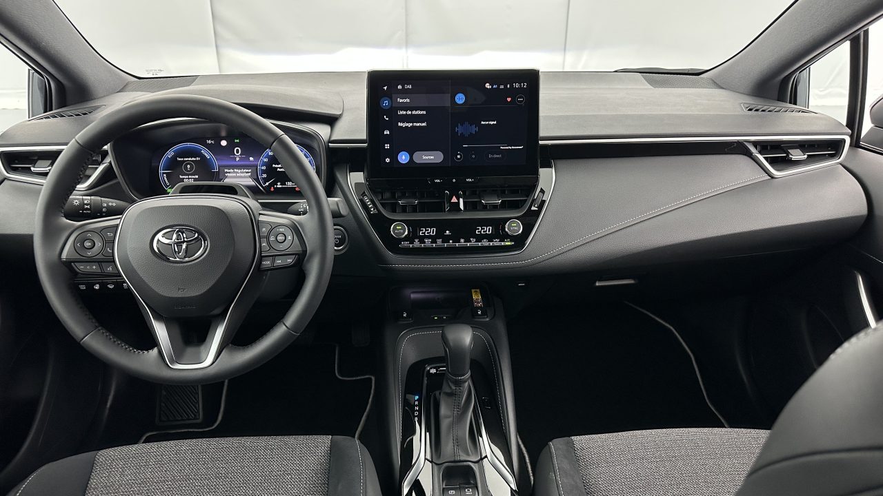 Toyota COROLLA TOURING SPORT 1.8 Hybride 140ch Design