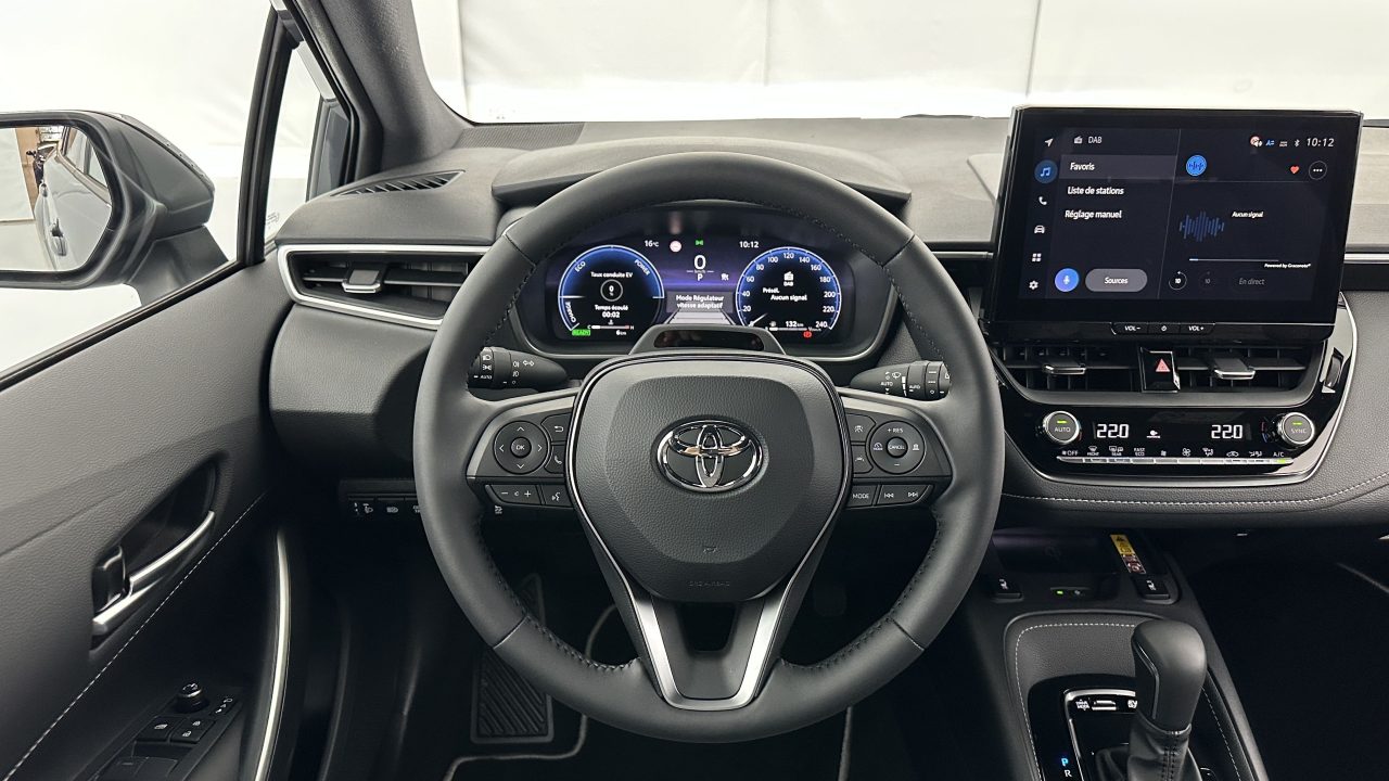 Toyota COROLLA TOURING SPORT 1.8 Hybride 140ch Design