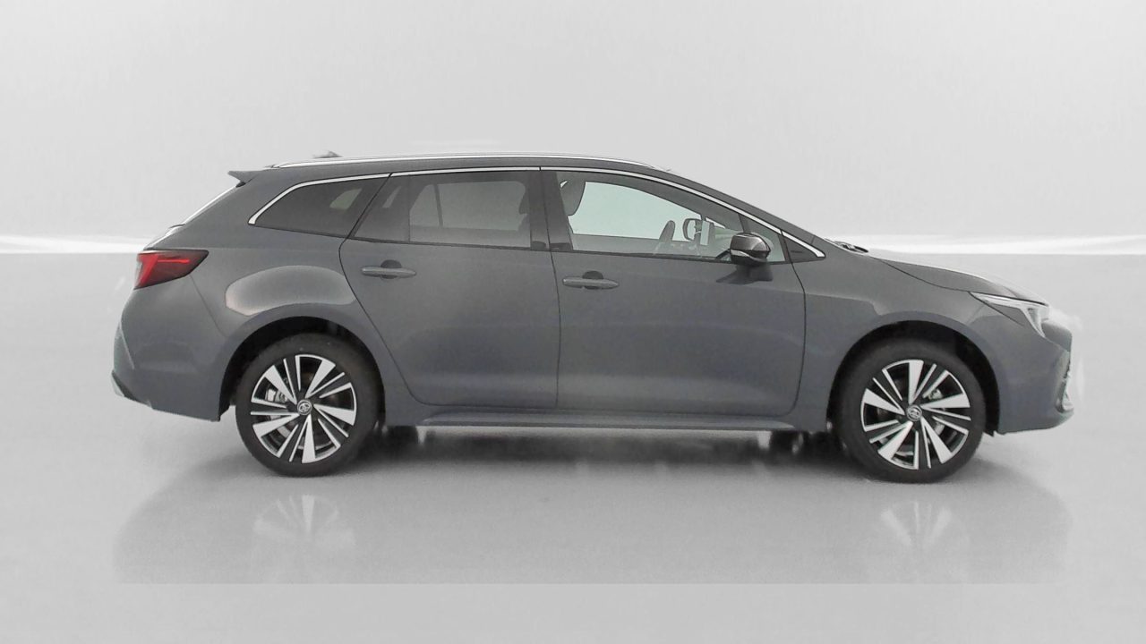 Toyota COROLLA TOURING SPORT 1.8 Hybride 140ch Design