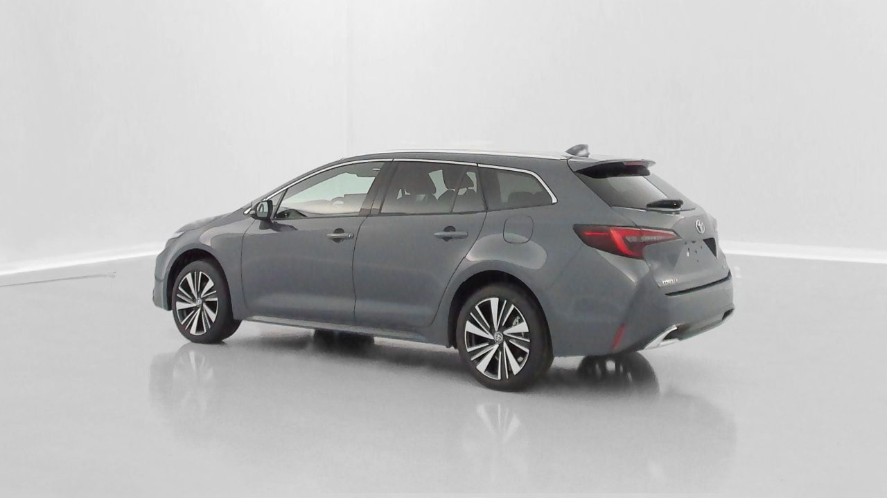 Toyota COROLLA TOURING SPORT 1.8 Hybride 140ch Design