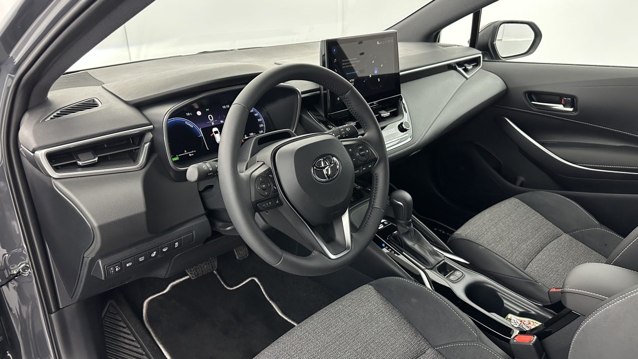 Toyota COROLLA TOURING SPORT 1.8 Hybride 140ch Design
