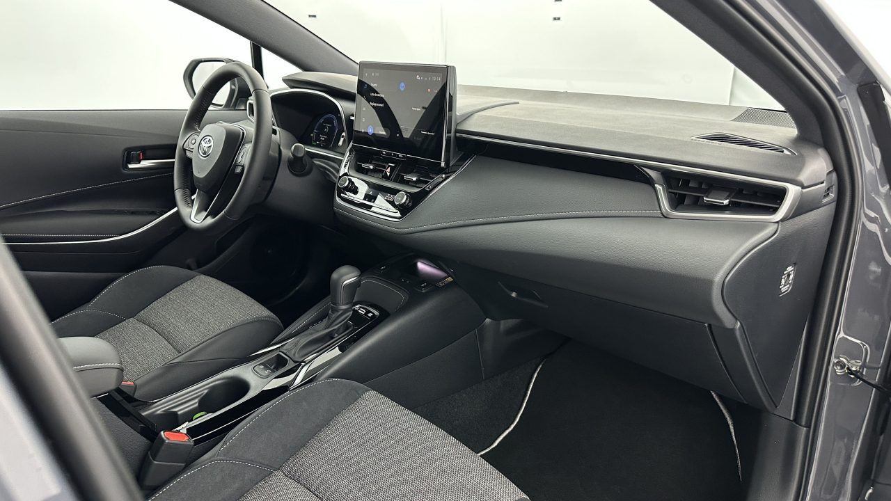 Toyota COROLLA TOURING SPORT 1.8 Hybride 140ch Design