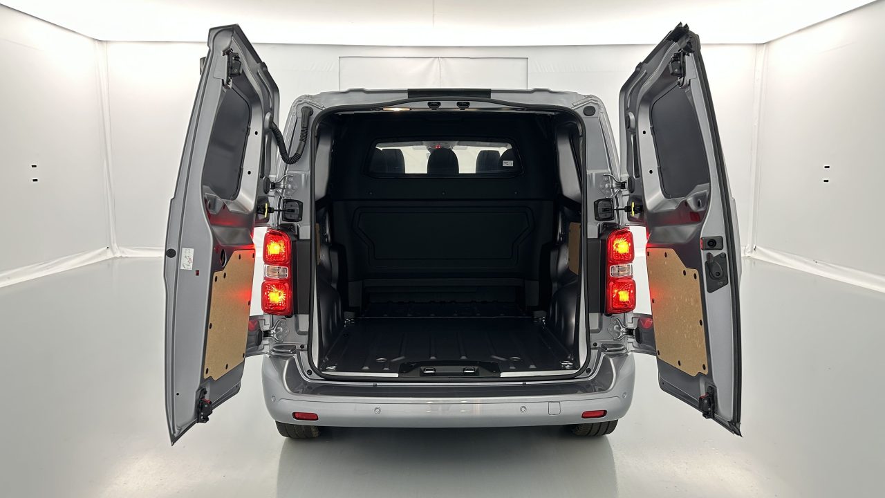 Fiat SCUDO CA M 2.0 BlueHDi 180ch Pack Premium Connect EAT8