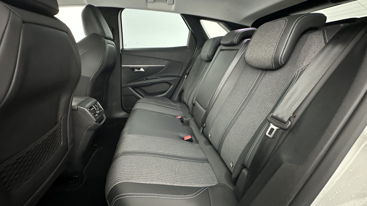 Peugeot 3008 III 1.5 BlueHDi 130ch Allure Pack EAT8