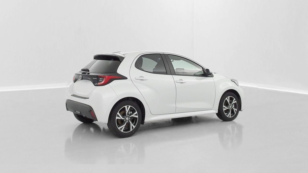 Toyota YARIS IV Hybride 116ch Design e-CVT