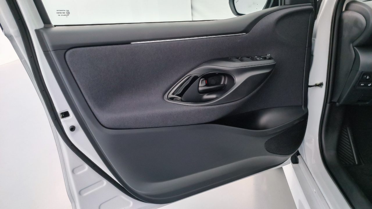 Toyota YARIS IV Hybride 116ch Design e-CVT