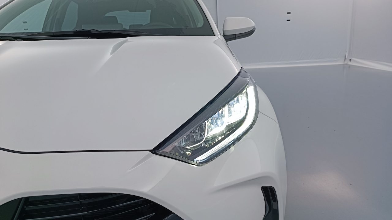 Toyota YARIS IV Hybride 116ch Design e-CVT