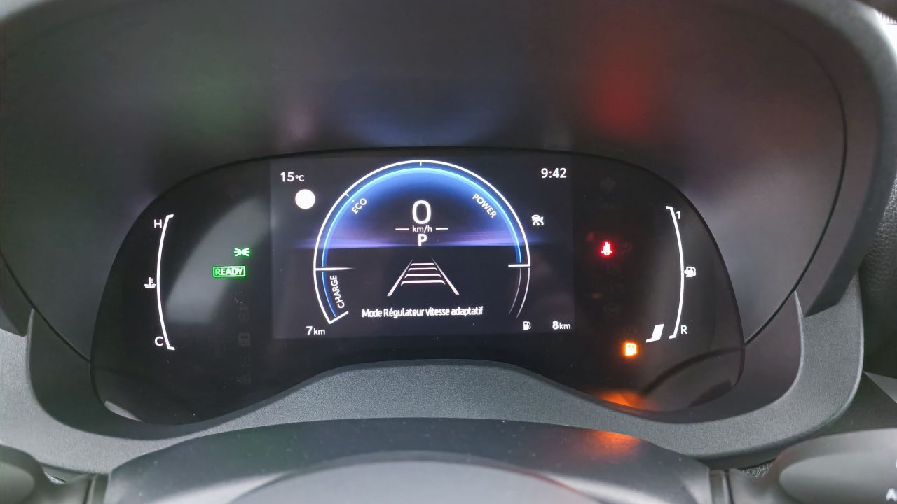 Toyota YARIS IV Hybride 116ch Design e-CVT
