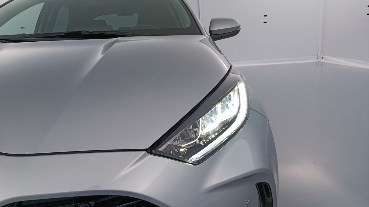 Toyota YARIS IV Hybride 116ch Design e-CVT