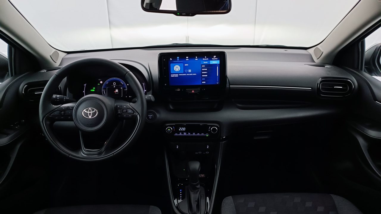 Toyota YARIS IV Hybride 116ch Design e-CVT