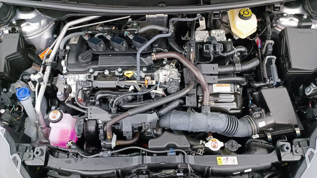 Toyota YARIS IV Hybride 116ch Design e-CVT