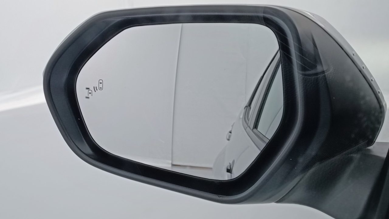 Toyota YARIS IV Hybride 116ch Design e-CVT