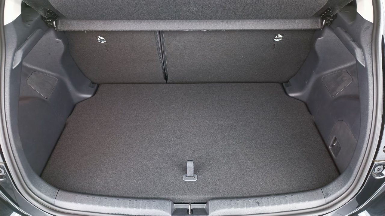 Toyota YARIS IV Hybride 116ch Design e-CVT