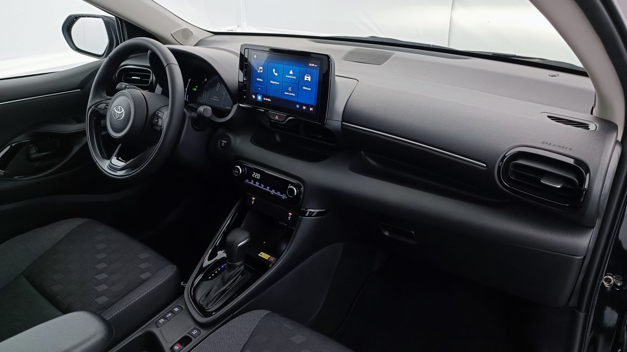 Toyota YARIS IV Hybride 116ch Design e-CVT
