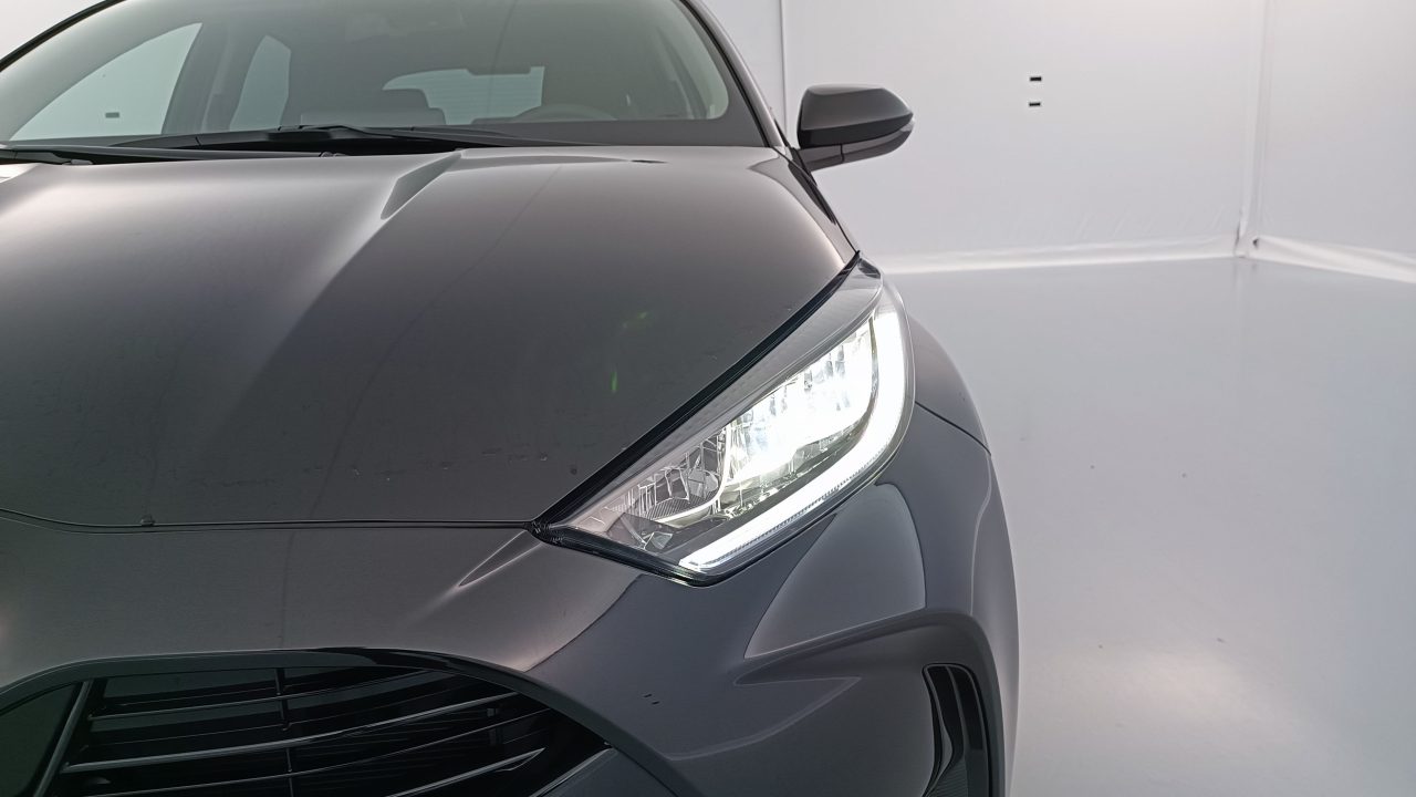 Toyota YARIS IV Hybride 116ch Design e-CVT