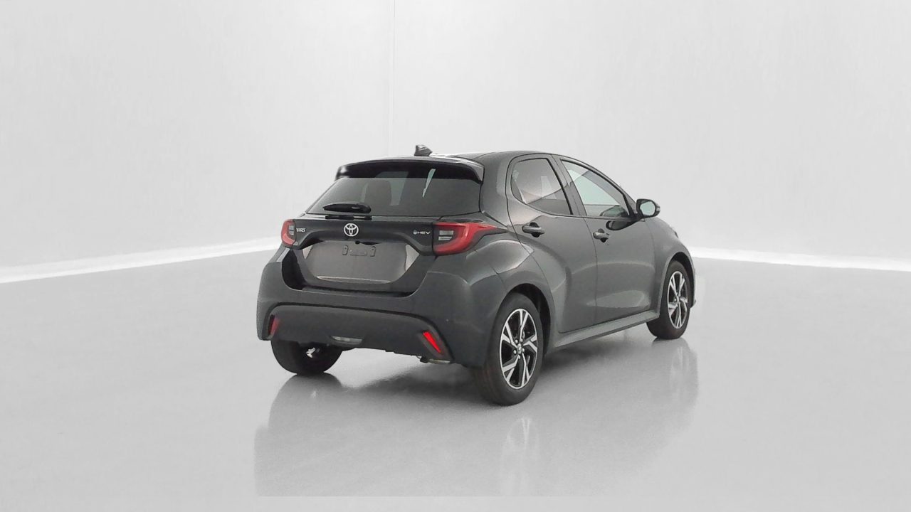 Toyota YARIS IV Hybride 116ch Design e-CVT