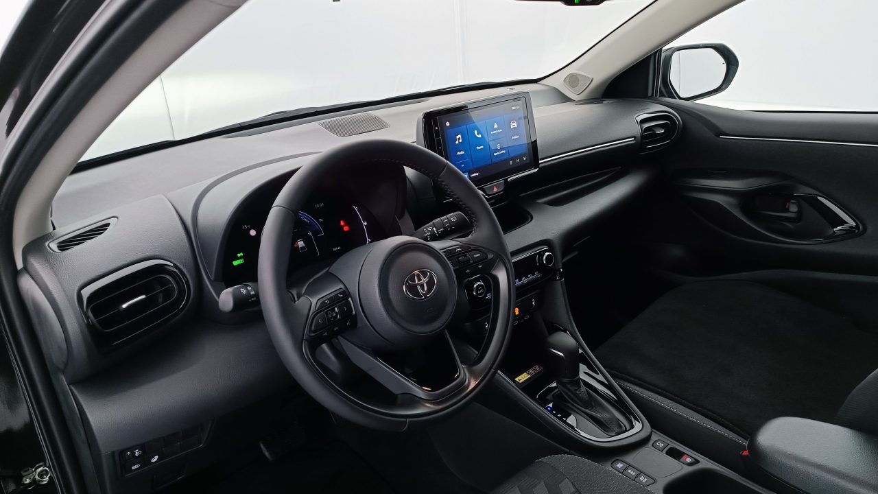 Toyota YARIS IV Hybride 116ch Design e-CVT
