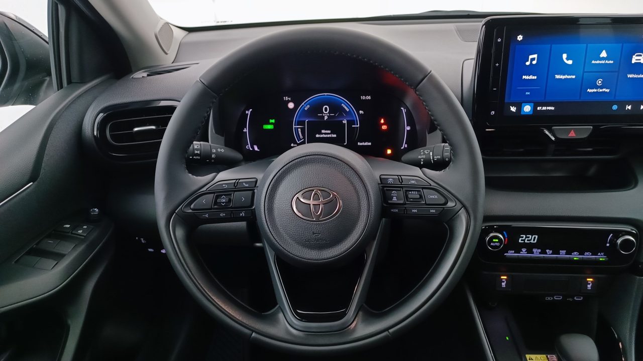 Toyota YARIS IV Hybride 116ch Design e-CVT