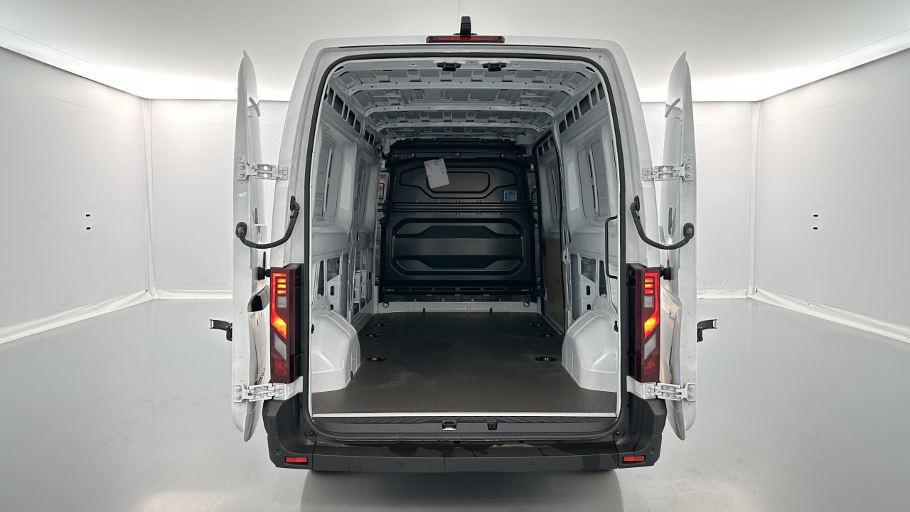 Renault MASTER IV 3500 L3H2 2.0 BluedCi 130ch Extra
