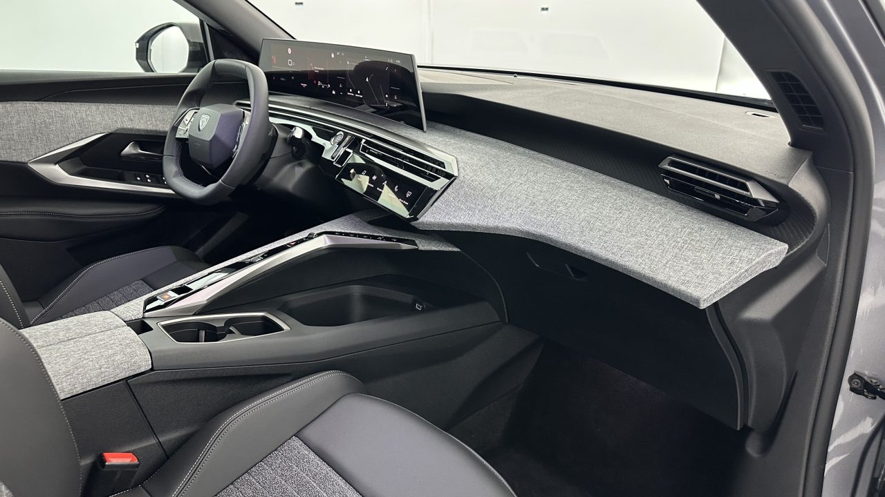 Peugeot 3008 III 1.2 Hybrid 145ch Allure e-DCS6