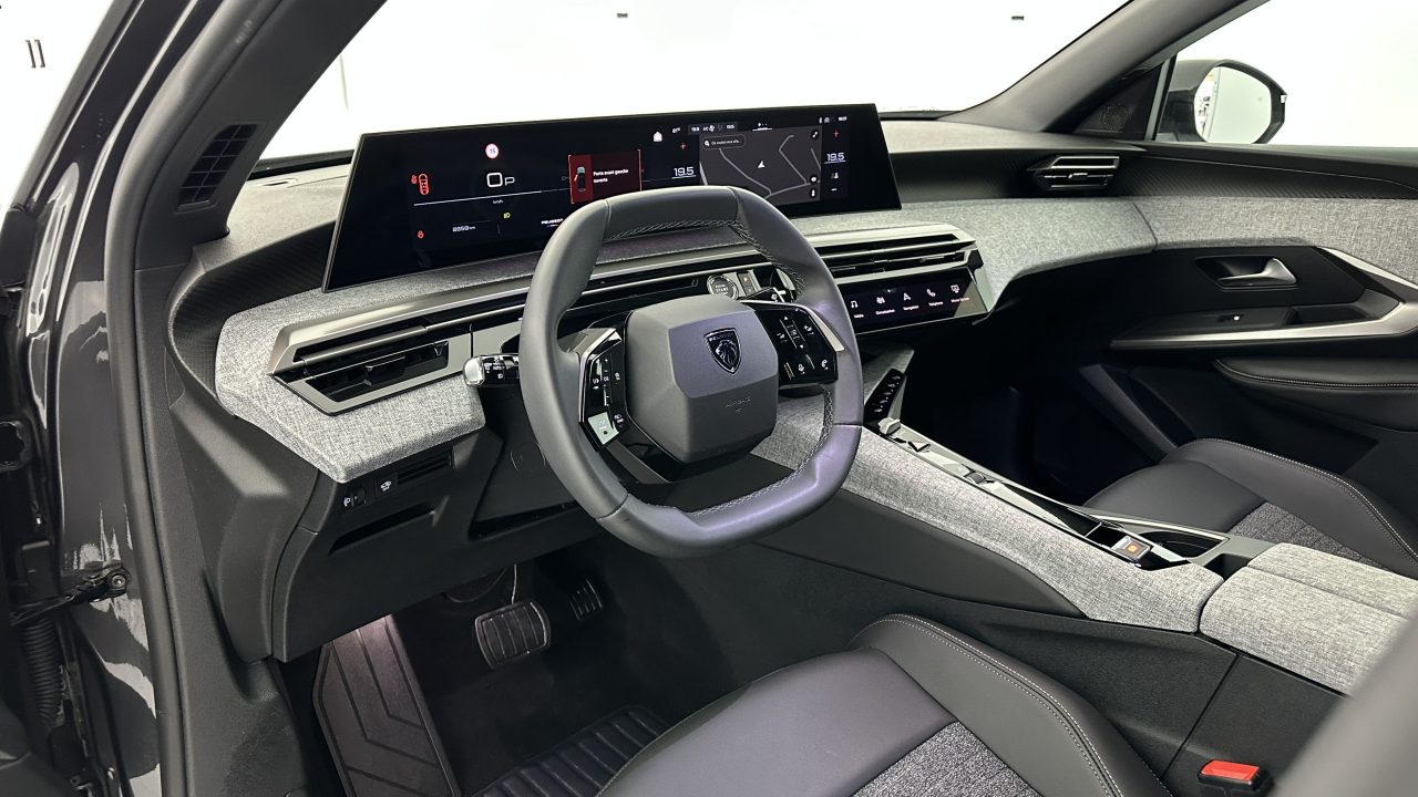 Peugeot 3008 III 1.2 Hybrid 145ch Allure e-DCS6