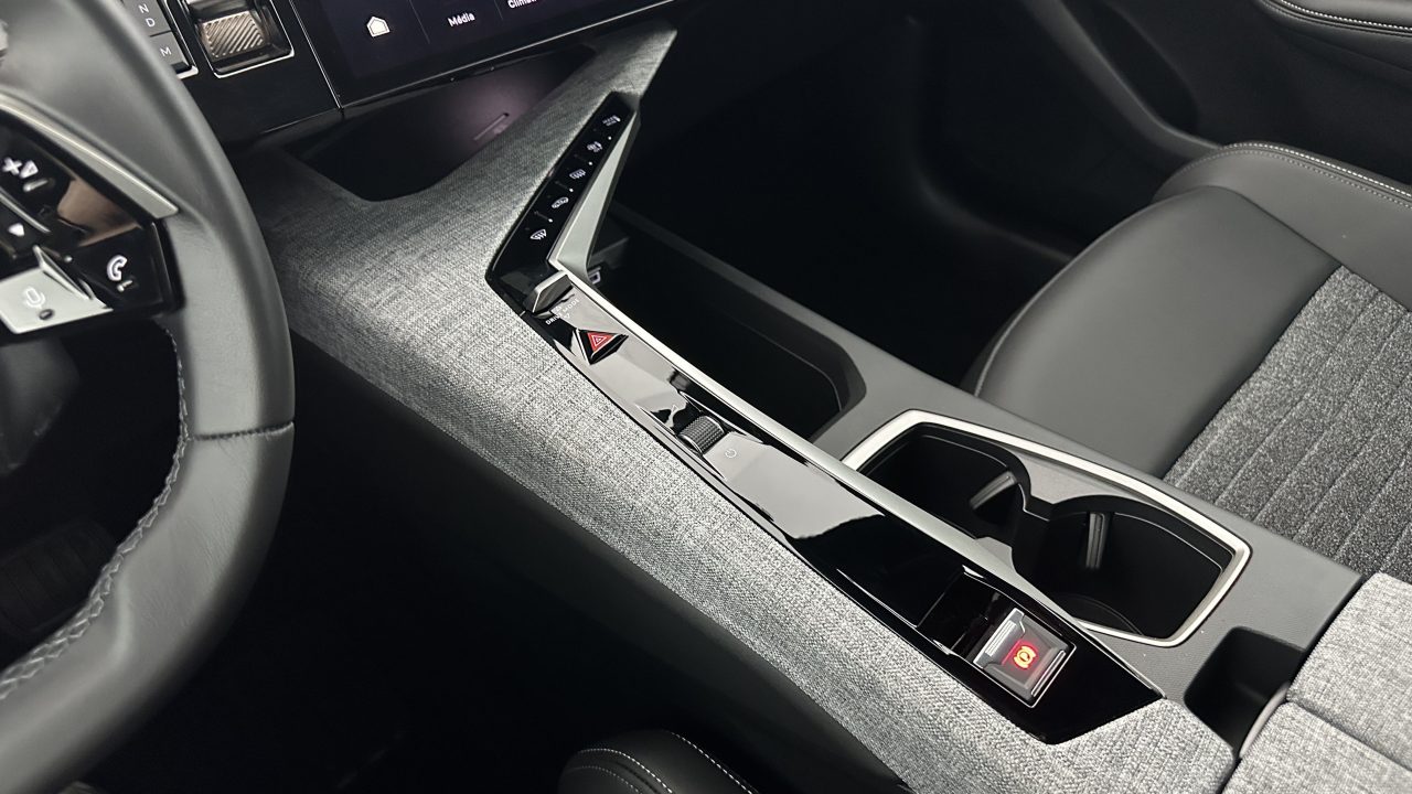 Peugeot 3008 III 1.2 Hybrid 145ch Allure e-DCS6
