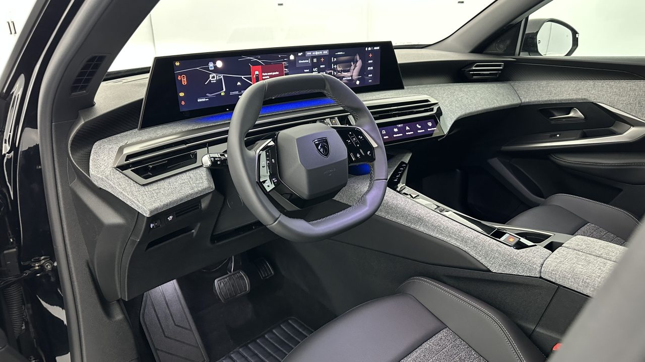 Peugeot 5008 III 1.2 Hybrid 145ch Allure e-DCS6
