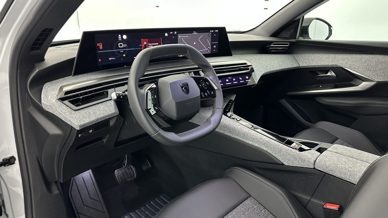 Peugeot 5008 III 1.2 Hybrid 145ch Allure e-DCS6
