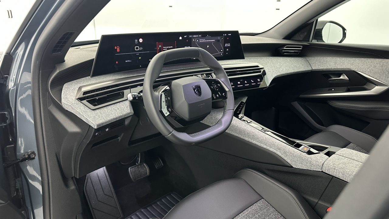 Peugeot 5008 III 1.2 Hybrid 145ch Allure e-DCS6
